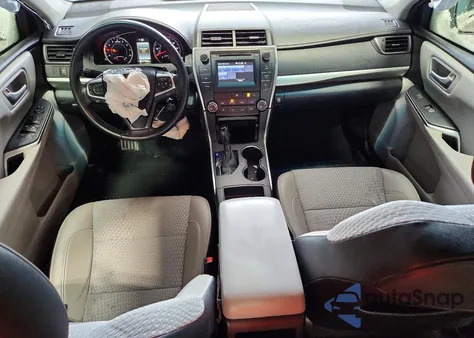 2015 Toyota Camry Le z USA, uszkodzony, nr VIN 4T1BF1FK2FU089735